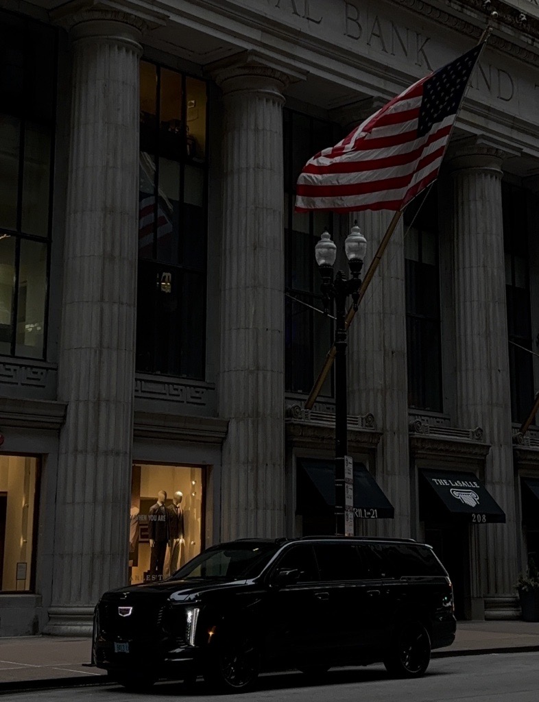 Black Bird Chicago Escalade downtown